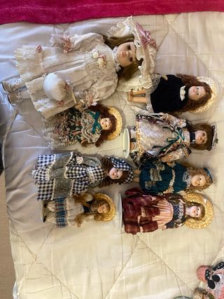 Set di 7 Bambole in Porcellana