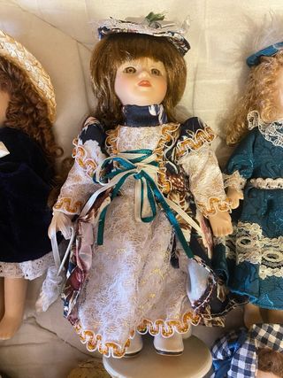 Set di 7 Bambole in Porcellana