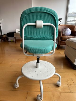 Silla infantil escritorio con ruedas