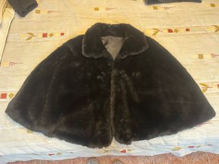 Capa negra pelo mouton talla única