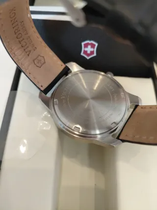 Reloj Victorinox Negro/Plateado