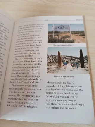 Oxford Bookworms Factfiles: Stage 2: 700 Headwo...