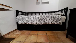 Cama Diván Ikea negra