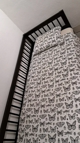 Cama Diván Ikea negra