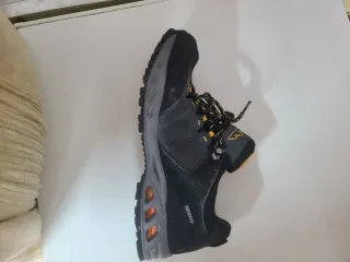 Botas senderismo hombre negras y grises