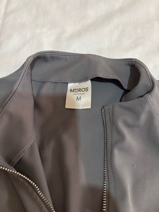 Camiseta térmica mujer verde, 20€ cada una