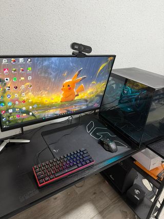 PC Gaming Completa Negra y Multicolor