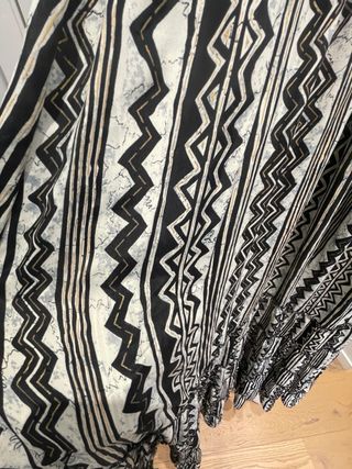 Vestido largo estampado blanco y negro