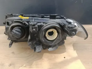 Faro BMW E46
