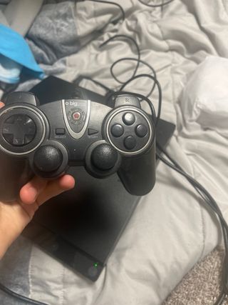 PlayStation 3 PS3 Negra + 2 Mandos