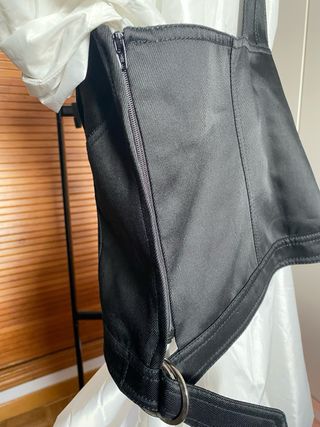 Chaleco/blusa negro sin mangas Talla 42