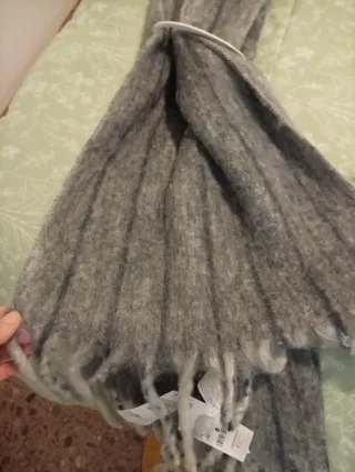 Bufanda Stradivarius Gris