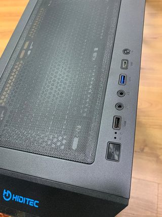 Torre Hiditec Xeon E5 16GB 512SSD Nvidia RTX 5070