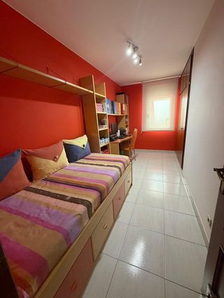 Piso de 90m2 - 3 Hab / 2 Baño. Excelente ubicación