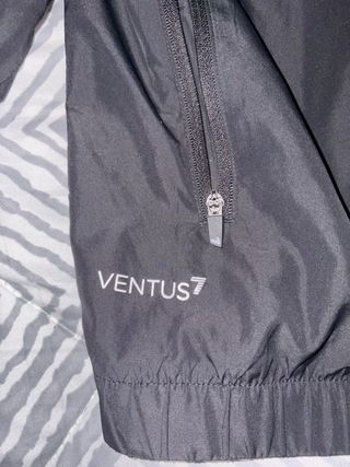 Chaqueta Emporio Armani Negra con Logo