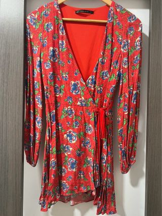 Vestido Zara floral rojo