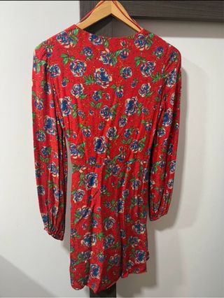 Vestido Zara floral rojo