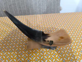 Antiguo cenicero de cuerno