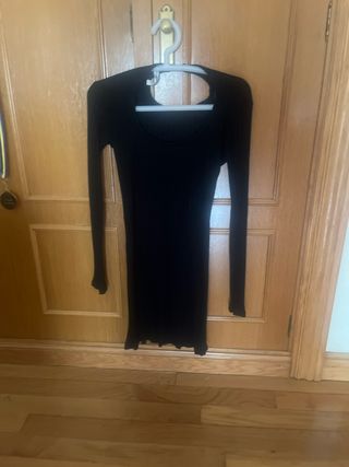 Vestido negro manga larga