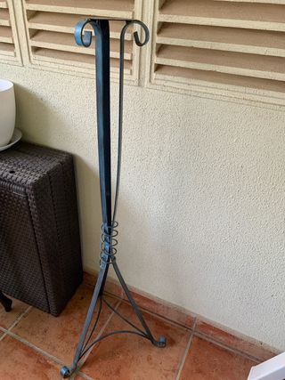 Soporte forja para macetas