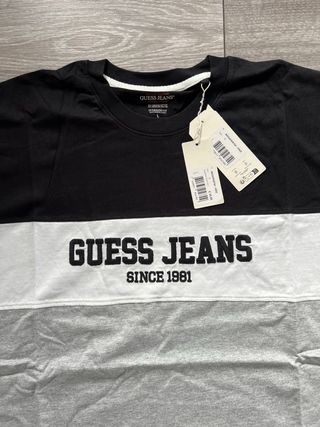 Camiseta Guess Jeans Tricolor Vintage Talla L