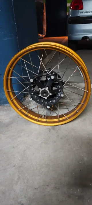 Llantas Doradas BMW R1250GS. NUEVAS.