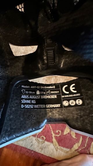 Casco Abus Airbreaker.