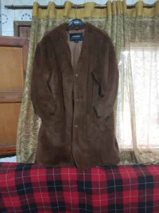 Abrigo pelo sintético Pull&Bear beige/marrón