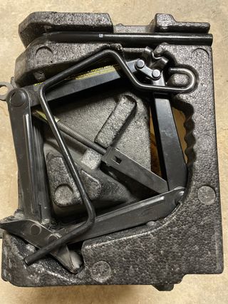 Kit cambio ruedas Saab 93 (2006)