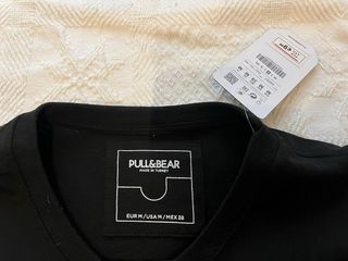 Camiseta Negra Pull&Bear Talla M