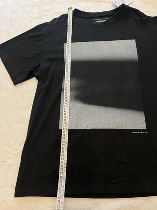 Camiseta Negra Pull&Bear Talla M