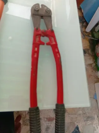 Cortavarillas profesional rojo