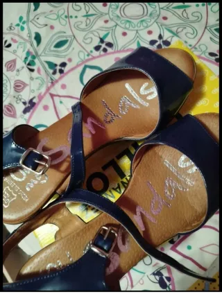 Sandalias de tacón azul