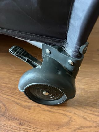 Cuna Lionelo con cambiador, capota, mosquitero