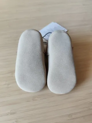 Patucos bebé nuevos, Talla 18-19