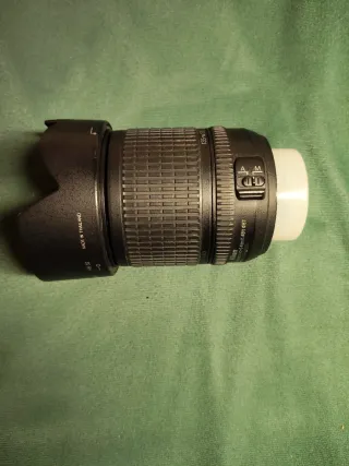 Objetivo Nikon 18-135mm ED