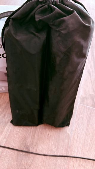 Proyector TOPTRO TR81 con trípode