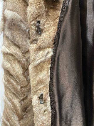 Chaquetón piel conejo marrón y beige