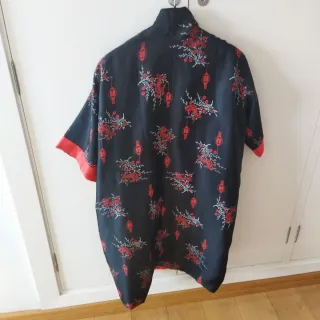 Bata seda estilo oriental