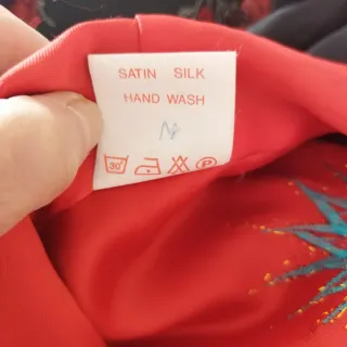 Bata seda estilo oriental