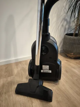 Aspiradora Eureka Apollo 2L sin bolsa