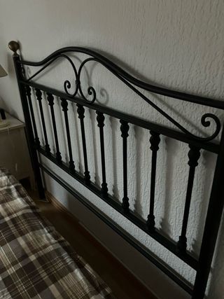 Cabecero de hierro forjado.no hago envio