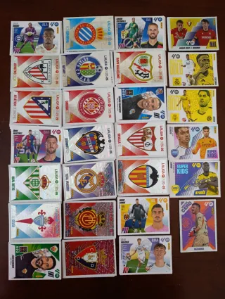 CROMOS PANINI LIGA 25-26. SE CONSULTAN LISTAS