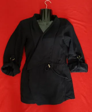 Blazer azul negro "xs"y camisa beige "s"