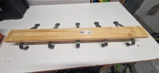 Perchero de pared madera y metal