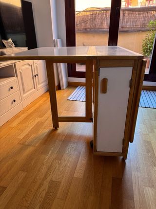 Mesa plegable madera y blanco