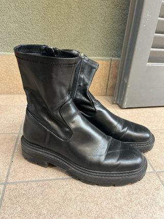 Stivaletti Neri Zara