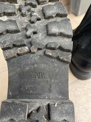 Stivaletti Neri Zara