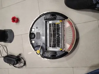 Robot Aspirador Roomba + Base y Cargador