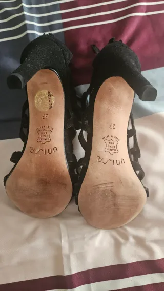 Sandalias tacón piel